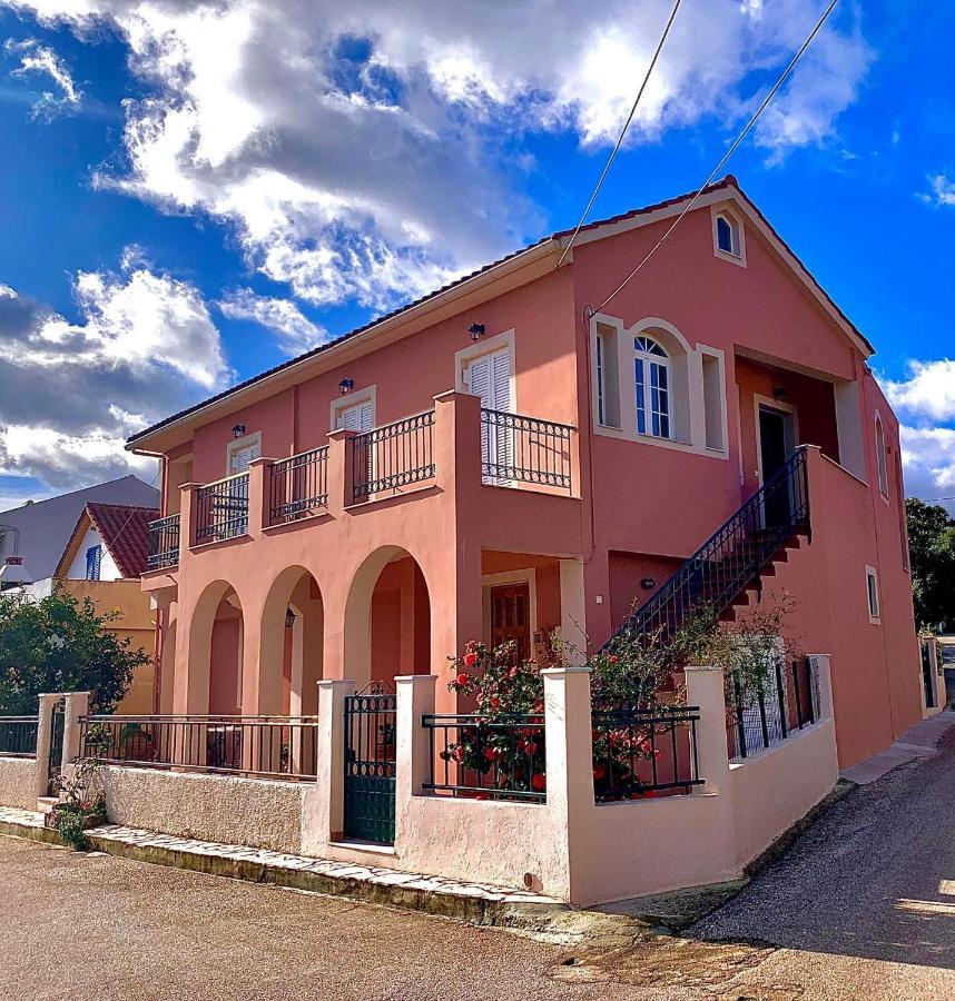 הוילה קרבומילוס Melissani House מראה חיצוני תמונה