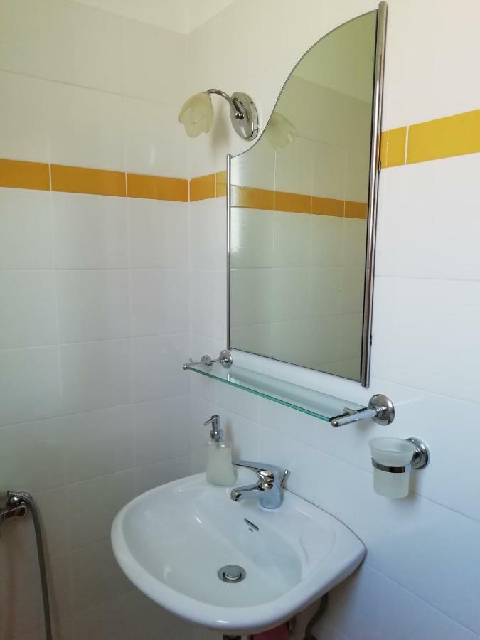 הוילה קרבומילוס Melissani House מראה חיצוני תמונה