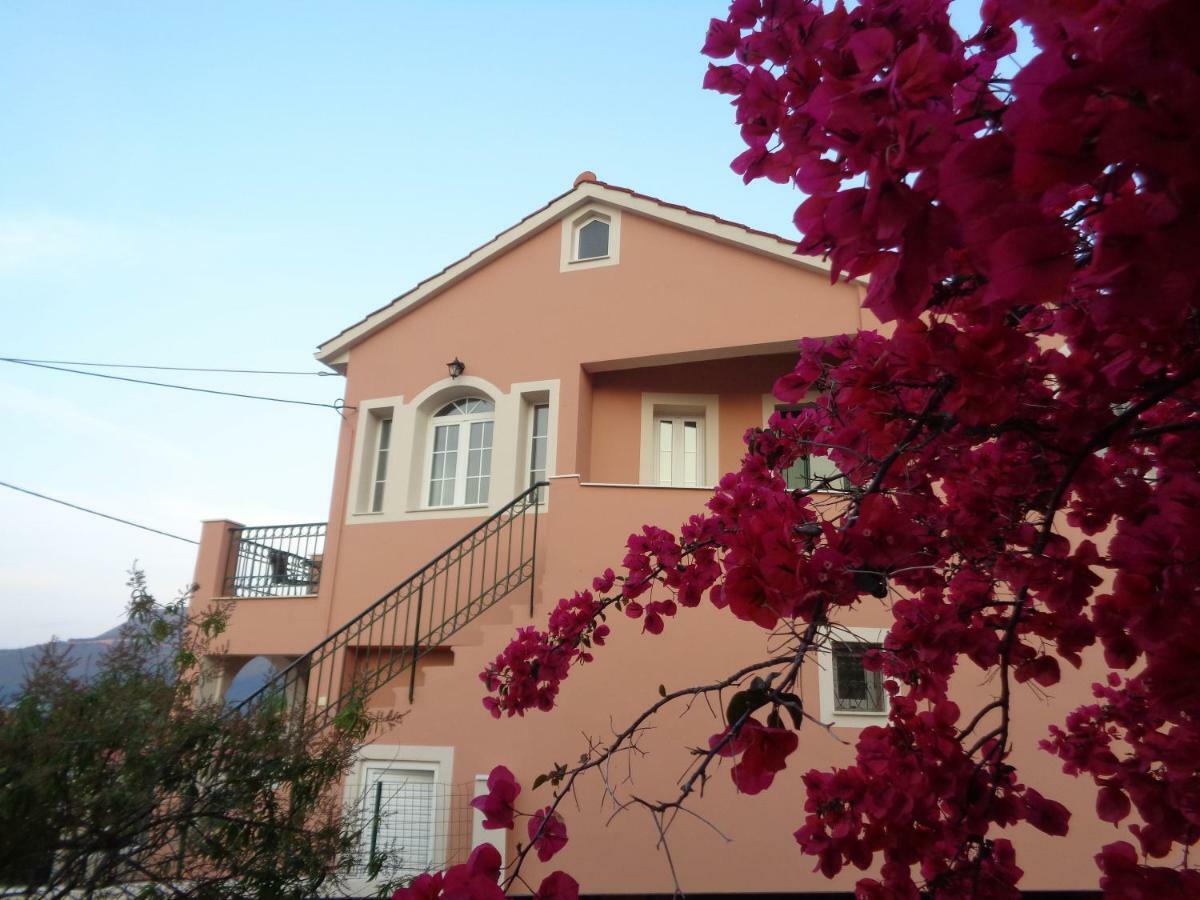 הוילה קרבומילוס Melissani House מראה חיצוני תמונה
